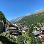 Coral Und Zermatter Stadel Apartamento Zermatt