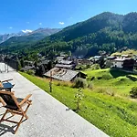 Coral Und Zermatter Stadel Zermatt