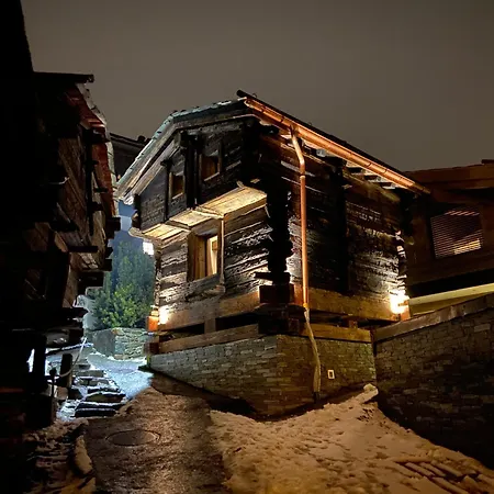 Coral Und Zermatter Stadel *